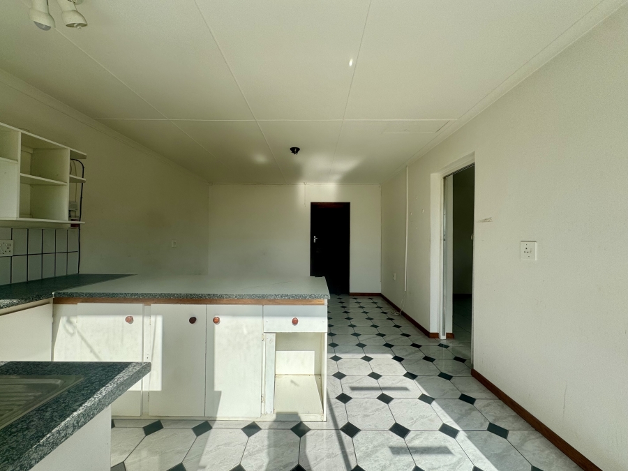 2 Bedroom Property for Sale in Stilbaai Wes Western Cape